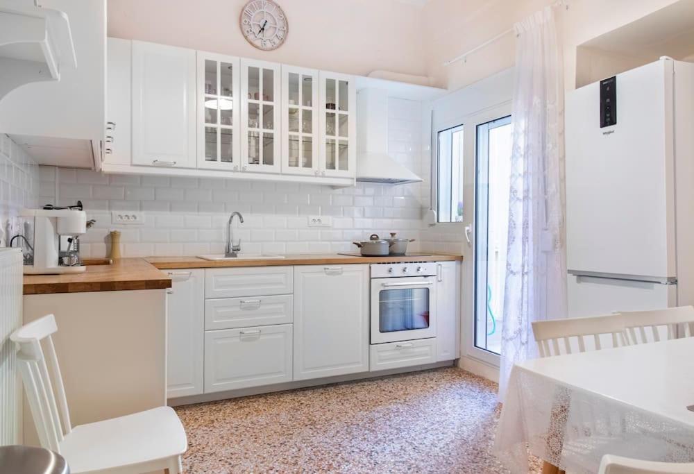 Vintage Charm Apt Near Centre Heraklion  Exterior photo